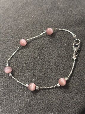 Delicate pink Cats eye glass& silver tone Bracelet